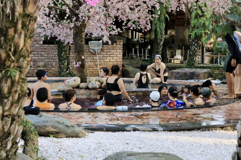 Resort tắm khoáng nóng cao cấp